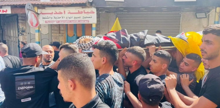 The body of martyr Abu Samra is laid to rest in Qalqilya