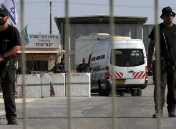 60 administrative detainees continue to boycott occupation courts