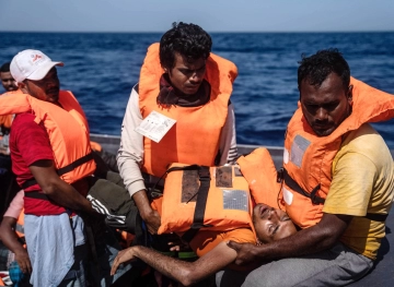 More than 30 are missing after two migrant boats sank off Italy