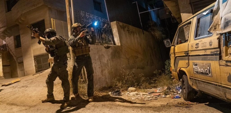 Injuries and arrests in a raid campaign in the West Bank