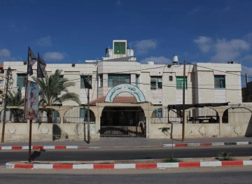 The occupation threatens to bomb Kuwait Hospital in Rafah
