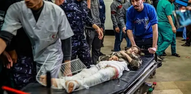 2,600 patients, displaced persons, and medical staff in the besieged Indonesian hospital in Gaza
