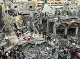 The bodies of martyrs were recovered from under the rubble in the Shujaiya neighborhood