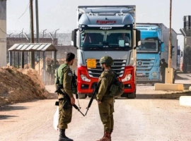 European official: Food is rotting at Gaza's gates due to the continued closure of the crossings