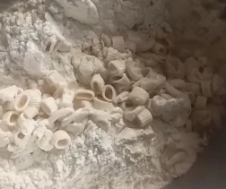 Gaza Women Turn Pasta into Flour: When Survival Becomes an Act of Innovation