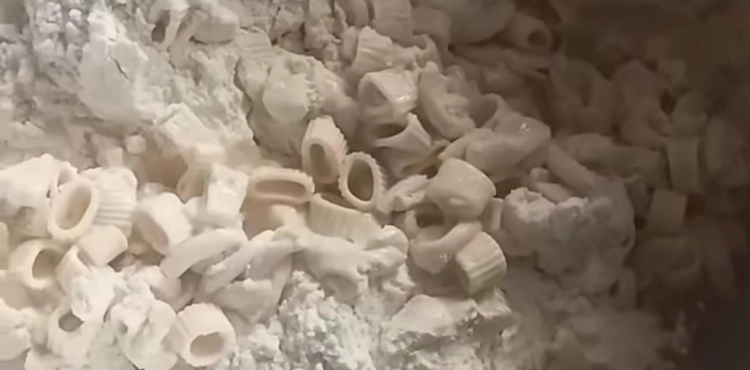 Gaza Women Turn Pasta into Flour: When Survival Becomes an Act of Innovation