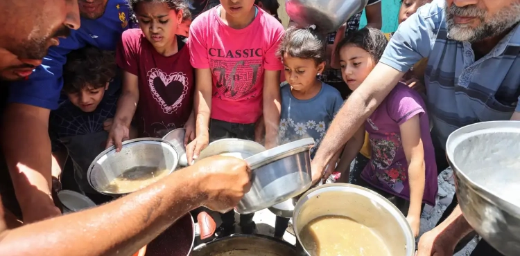 Zaqout: Gaza Has Become a Place of Death and Famine Has Reached 100%
