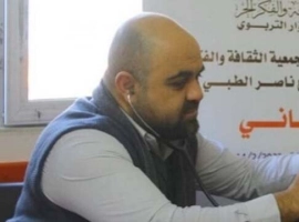 Dr. Hamdi Al-Najjar Martyred After Succumbing to His Injuries, Joining His Nine Children in an Israeli Airstrike