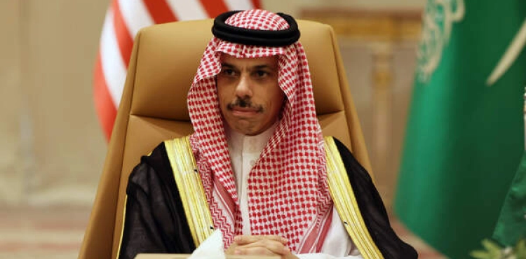 Israeli official: Tel Aviv will prevent Arab foreign ministers from entering Ramallah.
