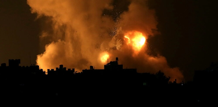 Israeli occupation planes bomb the Gaza Strip