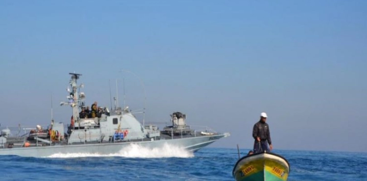 The fire of the occupation targets Palestinian fishermen in the Gaza sea