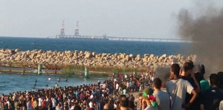 25 Palestinians, including a journalist, were injured by the occupation during their participation in the maritime path
