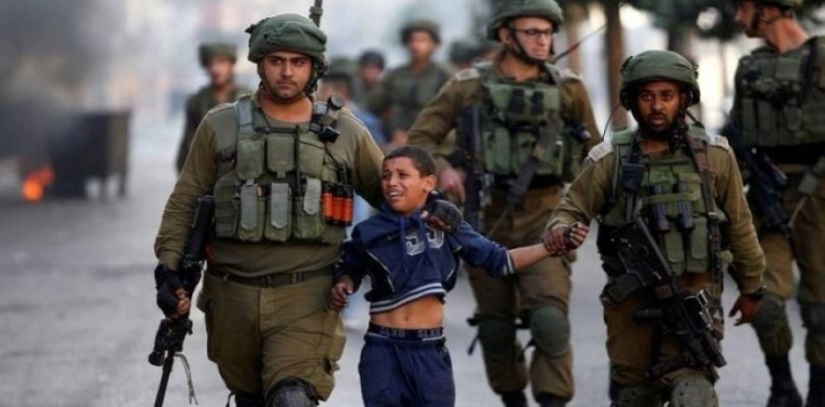 Human rights data: The occupation has arrested about 900 Palestinians during the past two months, including 133 children