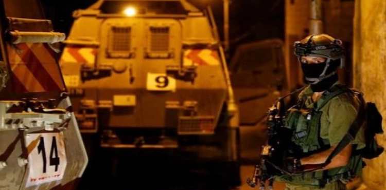 Israeli occupation arrests 11 Palestinians from the West Bank and Jerusalem