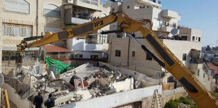 Israeli occupation demolishes two houses in Jerusalem