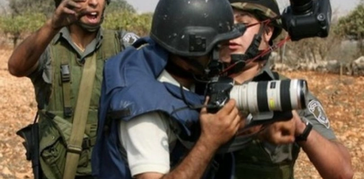 &quot;Arab Journalists&quot;: Increasing frequency of Israeli occupation targeting photographers