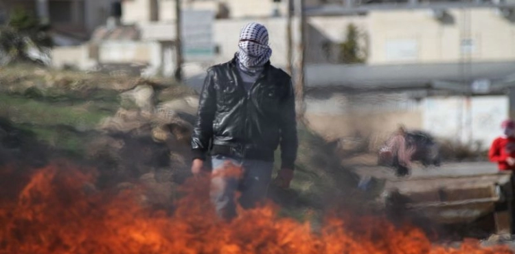 Palestinian martyr and 150 injured by &quot;Israeli&quot; bullets last week