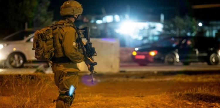 Occupation arrests 6 Palestinians from the West Bank and Jerusalem