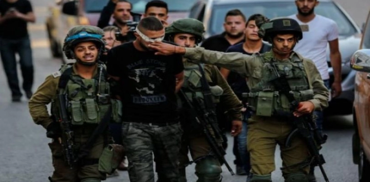 Jerusalem .. Occupation arrests a young man and 5 girls from Al-Aqsa Mosque