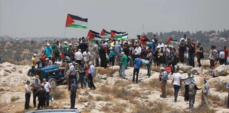 Salfit .. a march condemning the settlement in the town of &quot;Bedia&quot;
