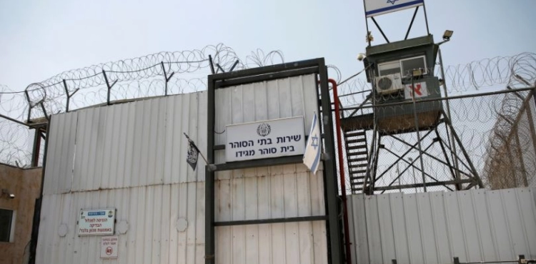11 prisoners continue their open hunger strike to reject their administrative detention