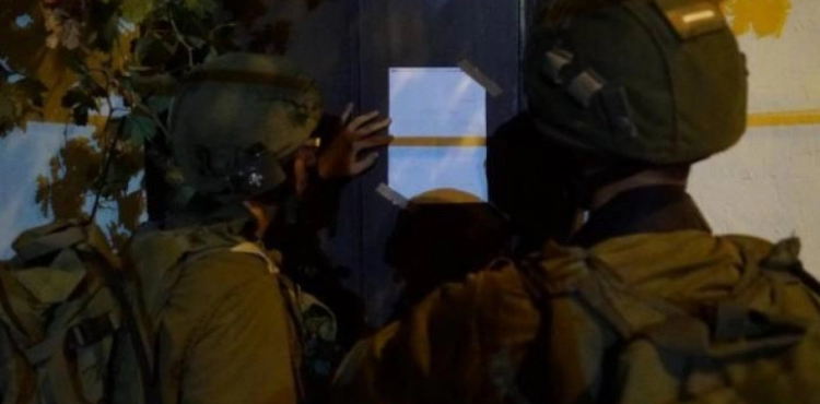The occupation notifies the demolition of 4 inhabited homes in the village of Al Walaja, northwest of Bethlehem