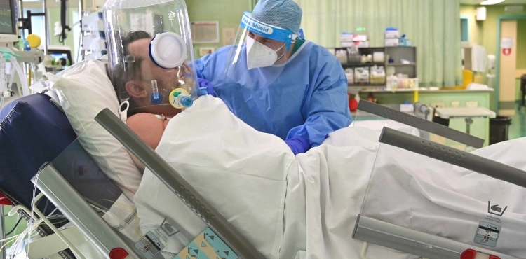 Global Health is testing three drugs to treat corona in hospitals