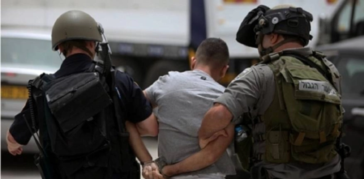Center: Arrest and house confinement deprive hundreds of Palestinian children from enrolling in school