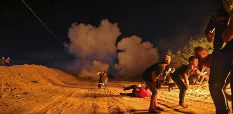 (Updated) A martyr and 15 wounded, some of them seriously, on the Gaza border