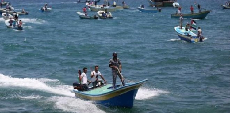 The freedom of occupation pursues the fishermen in the Sea of Gaza and forces them to