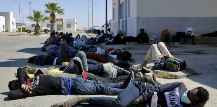 Tunisian army rescues 81 migrants who sailed off the coast of Libya