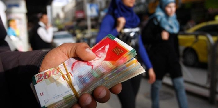 Specialists: Advancing the Palestinian economy requires facing the restrictions of the occupation
