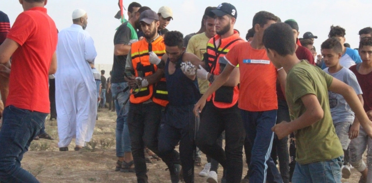Dozens injured in return marches in eastern Gaza