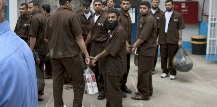 HaMoked: 743 administrative detainees are held in Israeli prisons