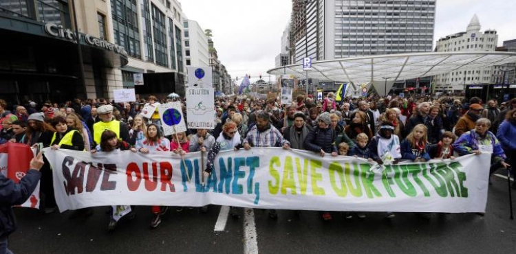 65, 000 people demonstrating in Brussels for climate protection