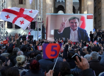 Thousands of protesters protest &quot;rigging&quot; of Georgia&acute;s presidential election