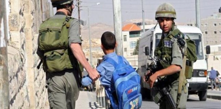 The occupation arrests a child in Jerusalem
