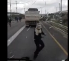 Settlers assault citizens and vehicles in the West Bank