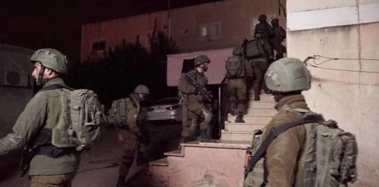 Israeli forces arrest 7 citizens of the West Bank