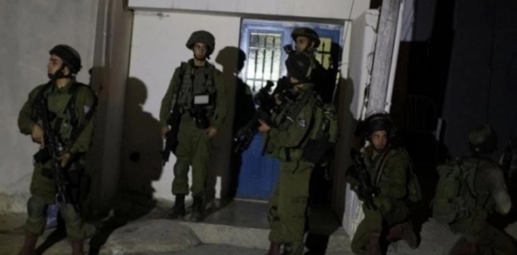 Massive arrests and incursions into the occupation army