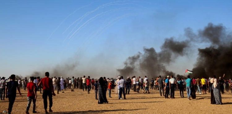 The Israeli army is deploying its troops on the Gaza border in preparation for the march of tomorrow.