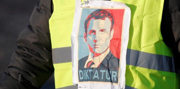 Shy gatherings of &quot;yellow jackets&quot; in the seventh week of protests in France