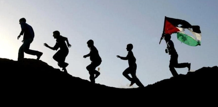 Statistics: The number of Palestinians is about 13.05 million