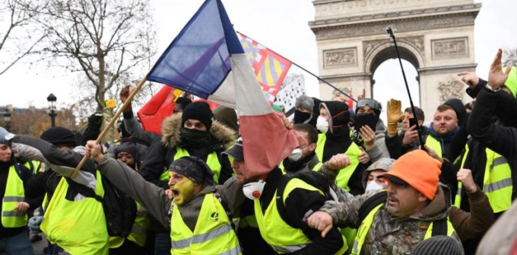 Gunmen break into French government spokesman&acute;s office, Macaron comments: &quot;Justice will be achieved&quot;