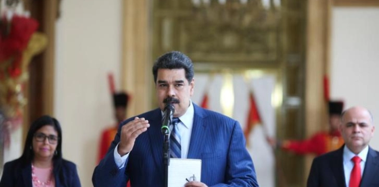 Venezuelan parliament speaker defies President Maduro and asks for support from the armed forces