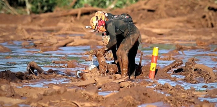 58 dead in Brazil dam collapse