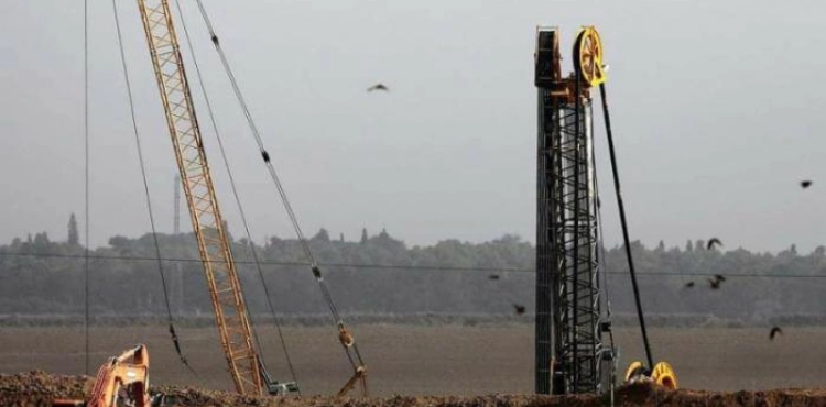Start of construction of the upper part of the new wall on the Gaza border