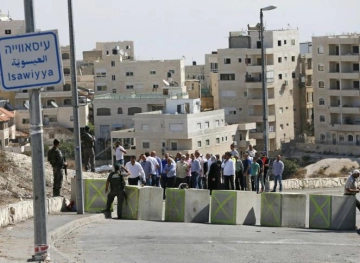 Demolition notices at Issawiya