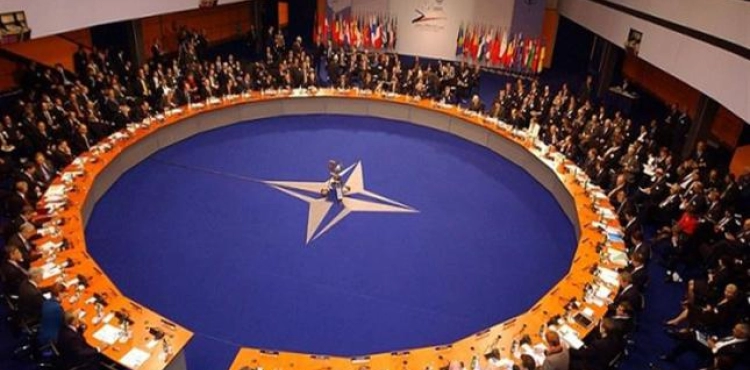 NATO and Macedonia allies sign agreement to join Macedonia