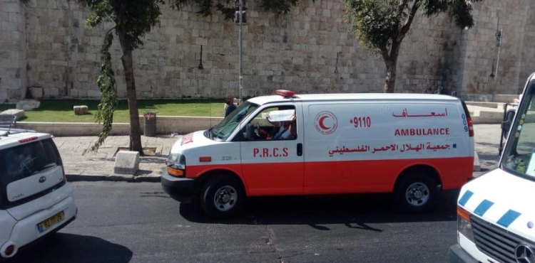 The Israeli police are violating a Palestinian ambulance